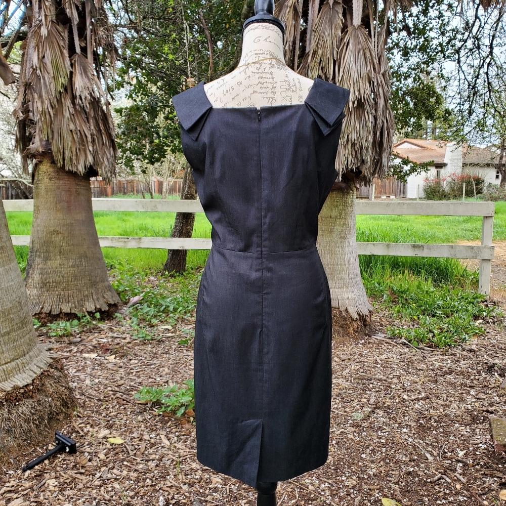 Banana Republic Fitted Dress - Picture 3 of 5